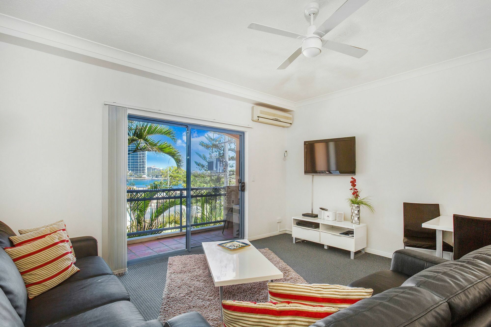 Bella Mare Coolangatta Beachside Apartments Gold Coast Eksteriør bilde